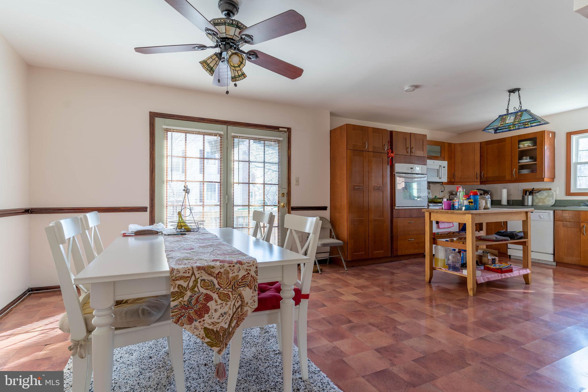 SARATOGA TOWNHOUSES - Residential Lease