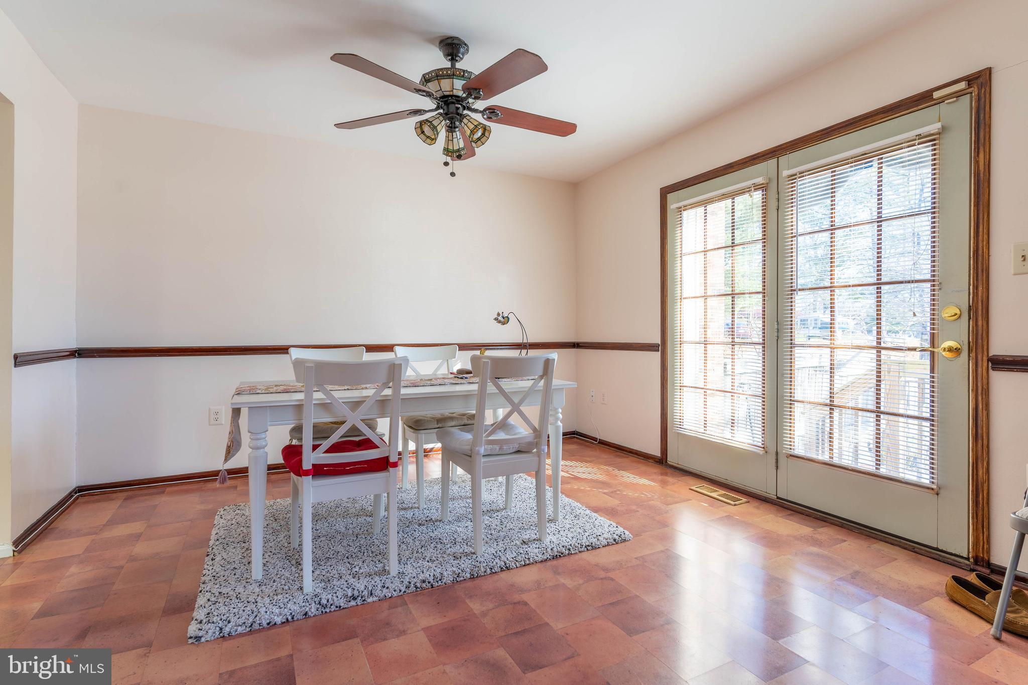 SARATOGA TOWNHOUSES - Residential Lease