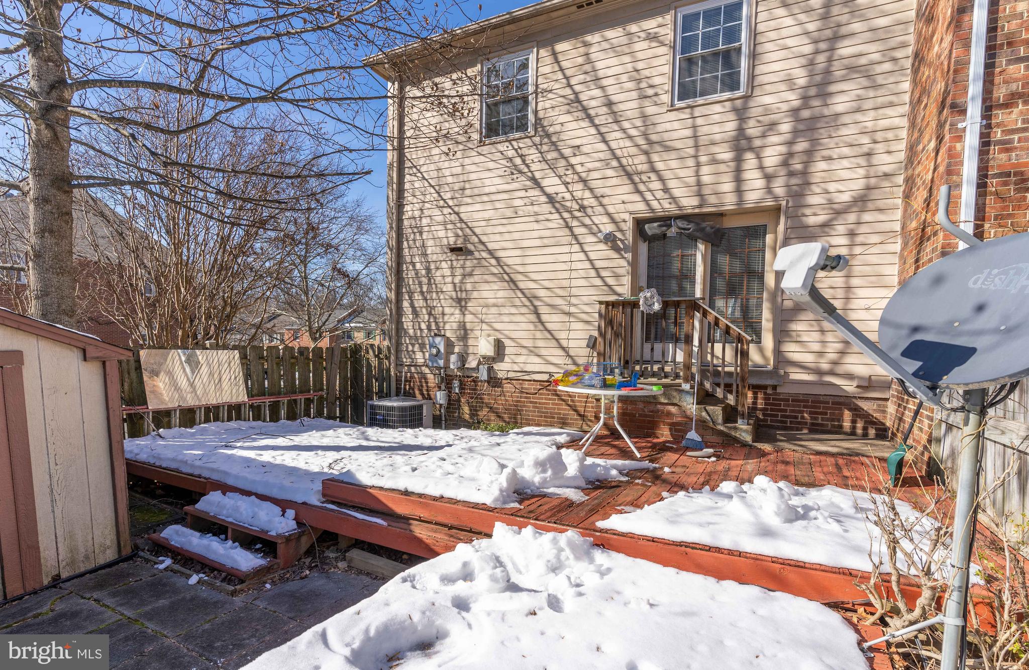 SARATOGA TOWNHOUSES - Residential Lease