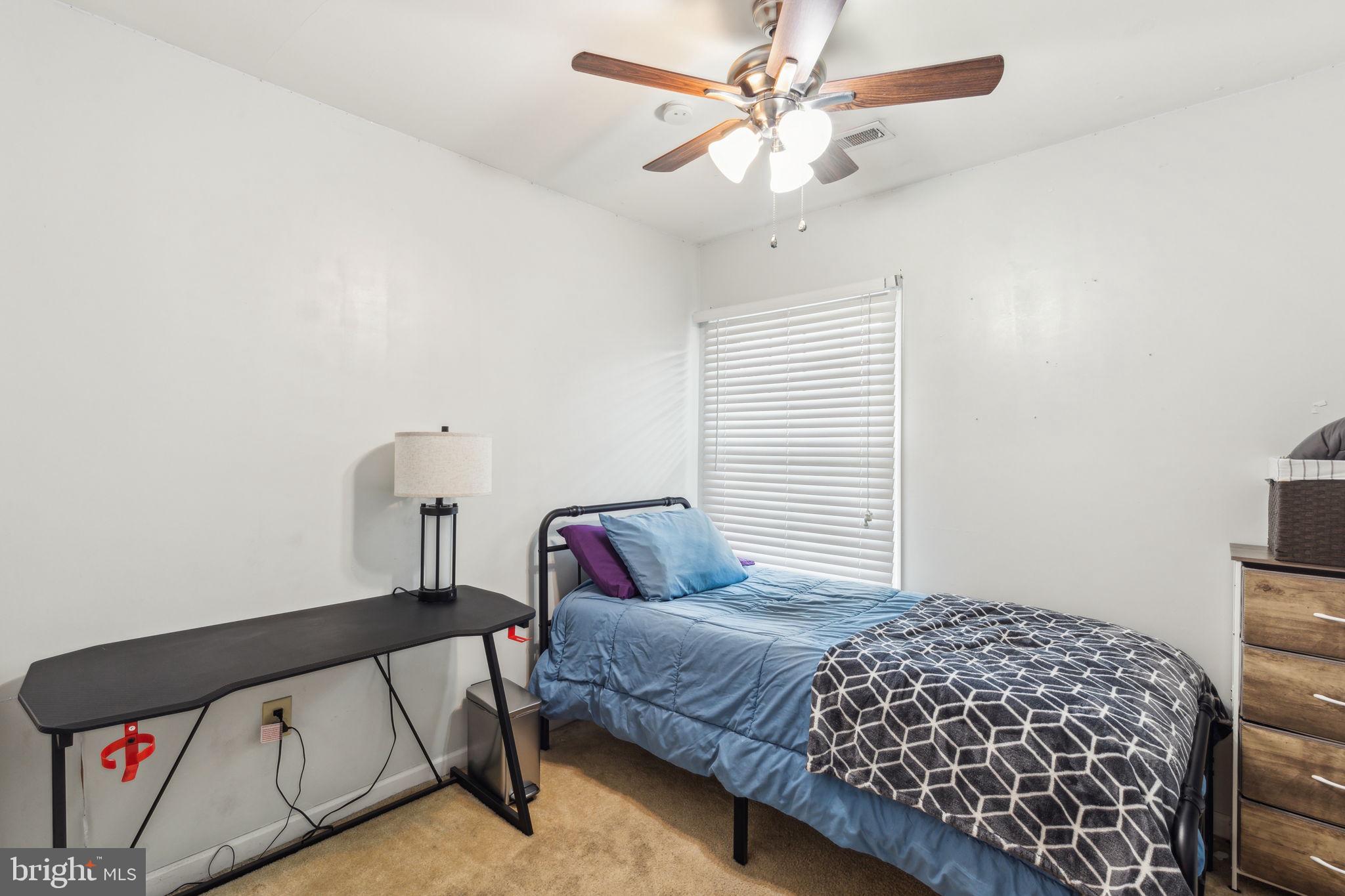 PINEWOOD - Residential Lease