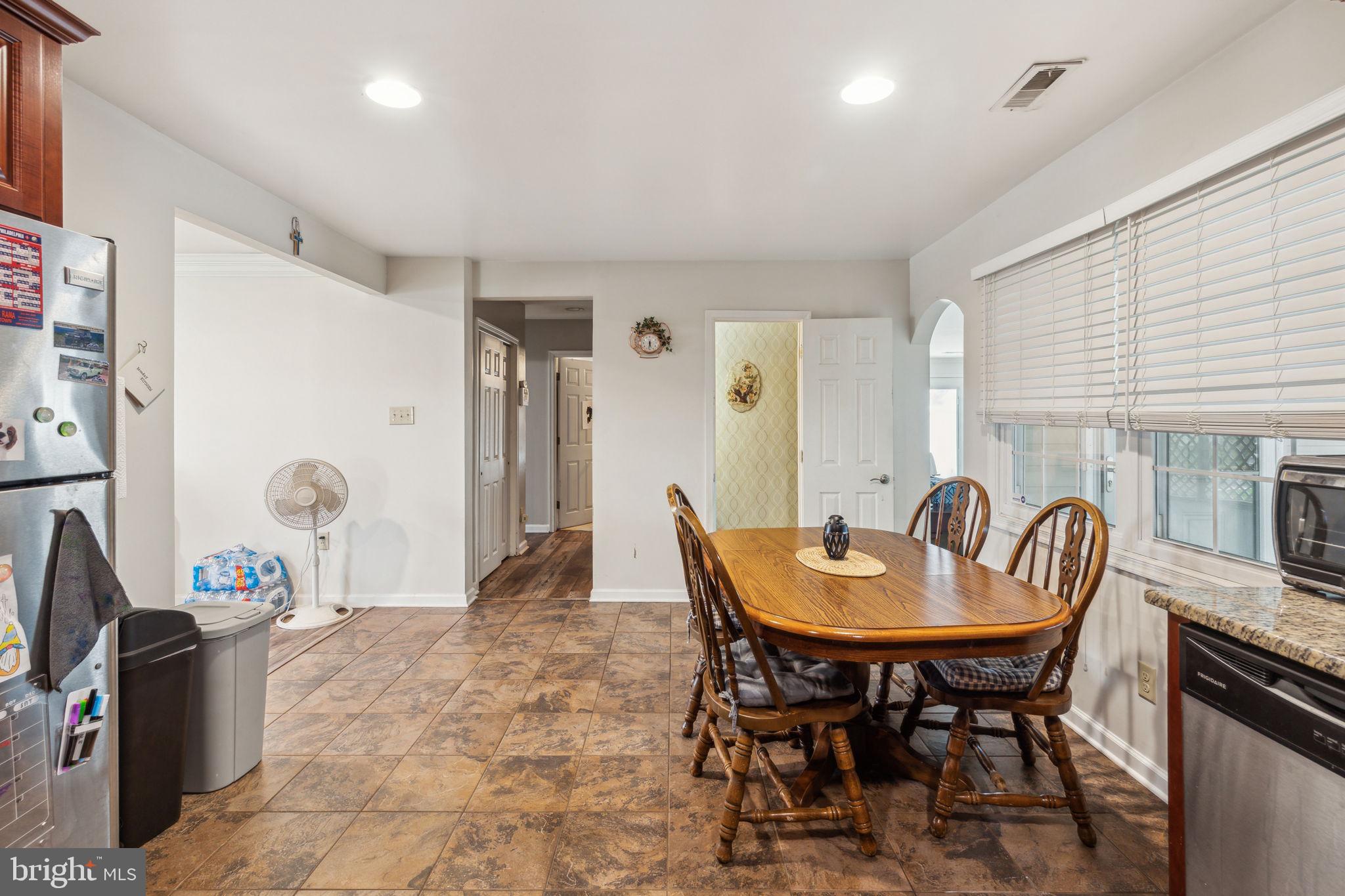 PINEWOOD - Residential Lease