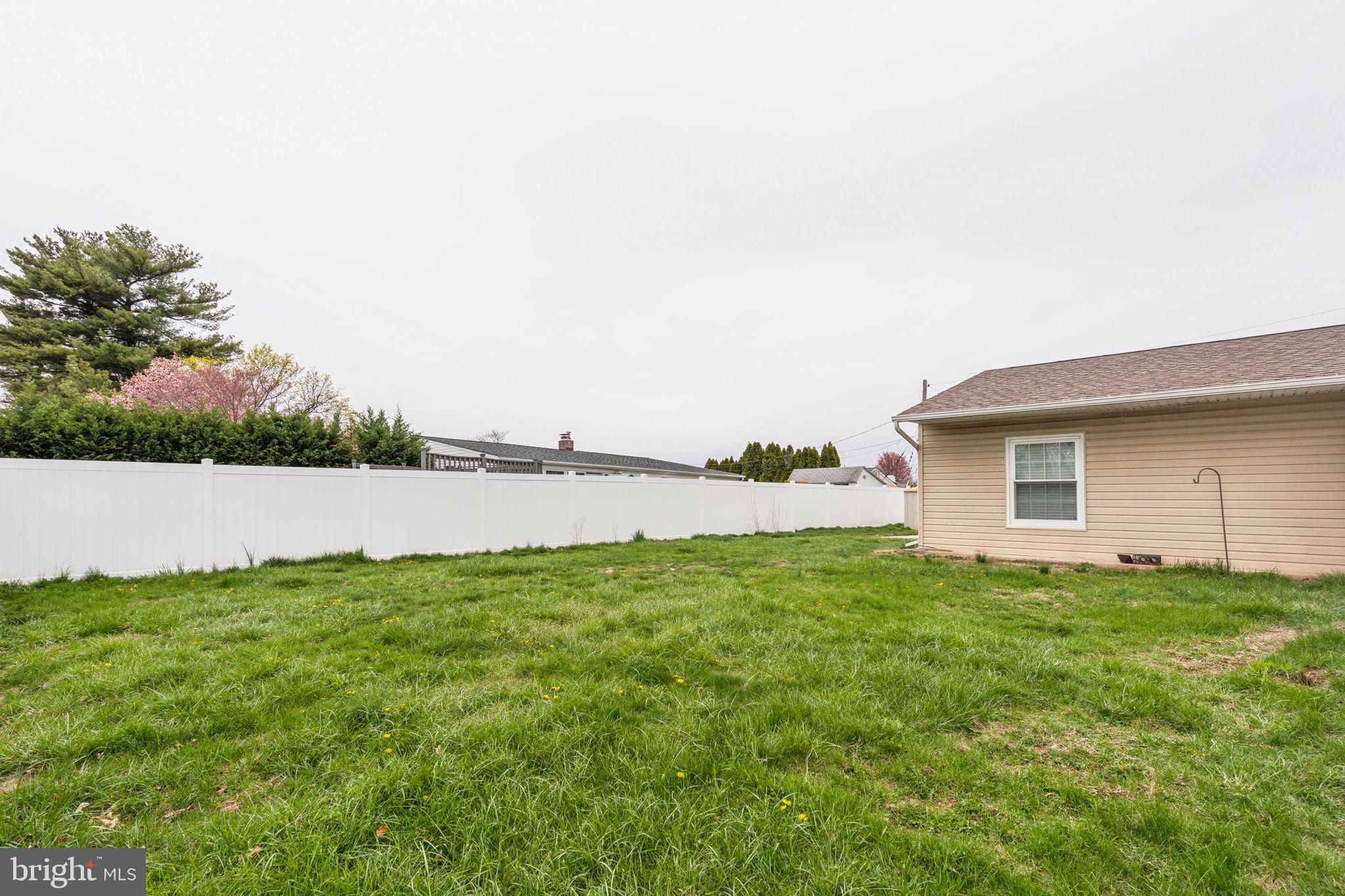 PINEWOOD - Residential Lease