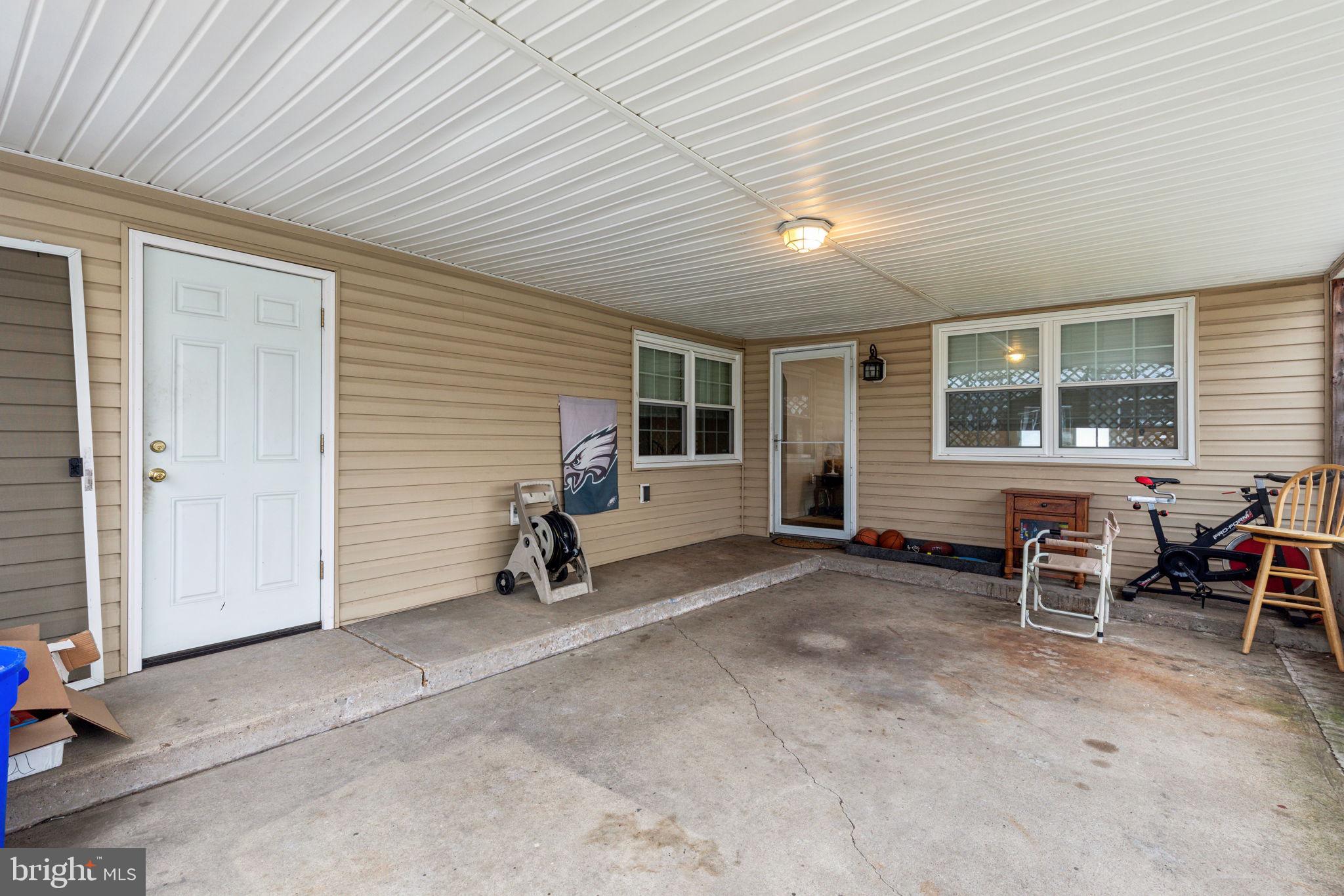PINEWOOD - Residential Lease