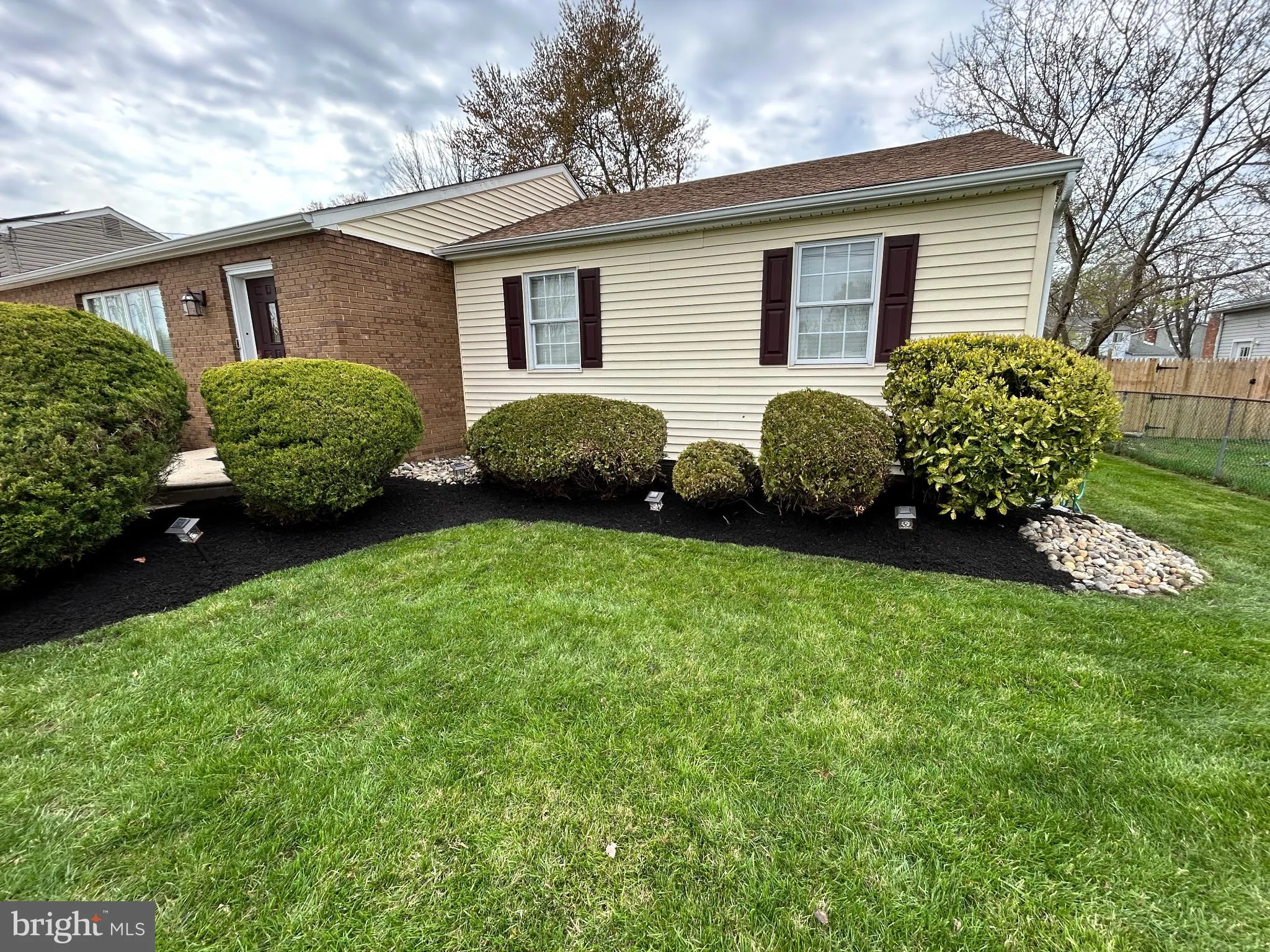 Blackwood, New Jersey 08012, United States, 4 Bedrooms Bedrooms, ,2 BathroomsBathrooms,Residential,Contingent,103677