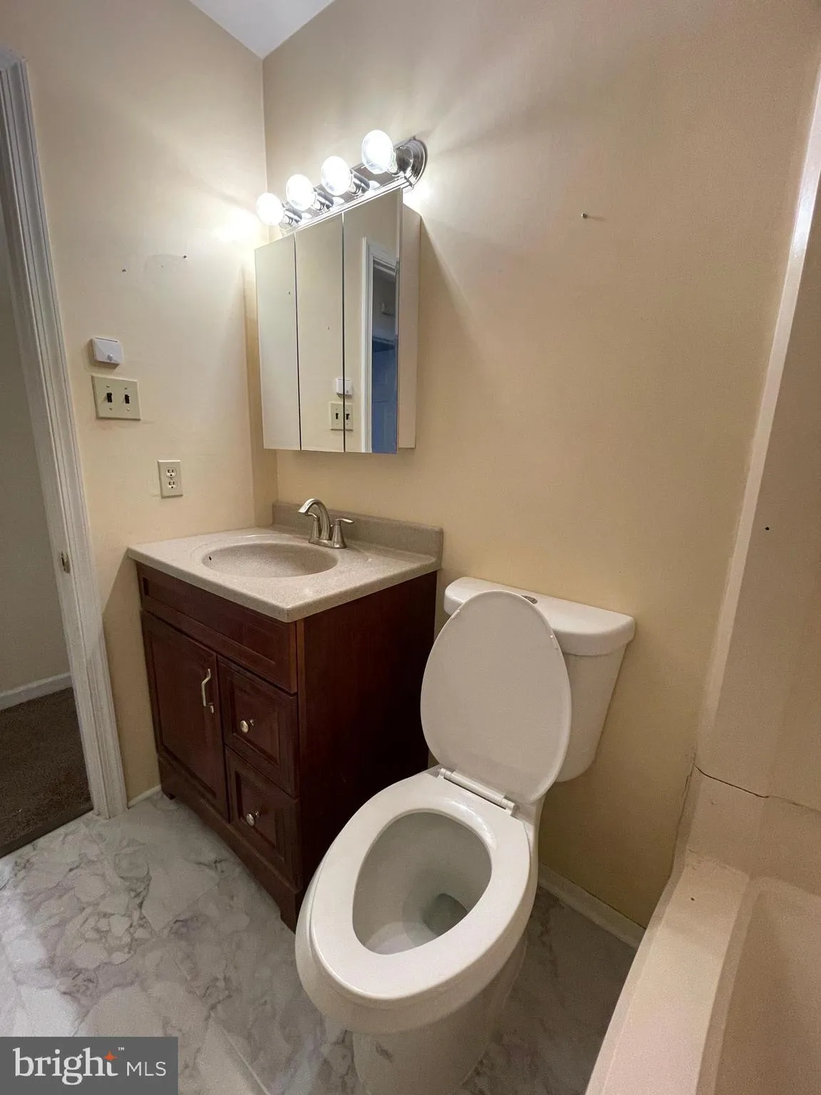 Blackwood, New Jersey 08012, United States, 4 Bedrooms Bedrooms, ,2 BathroomsBathrooms,Residential,Contingent,103677