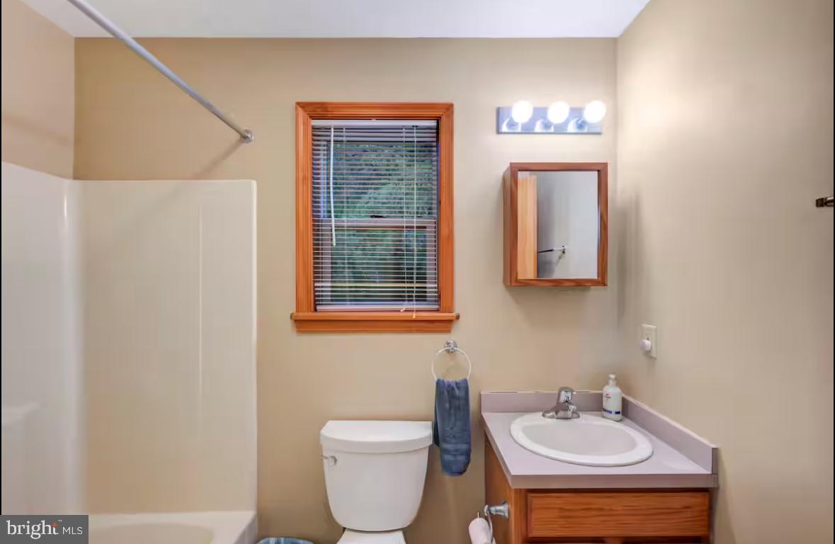 LAKE HARMONY - Residential