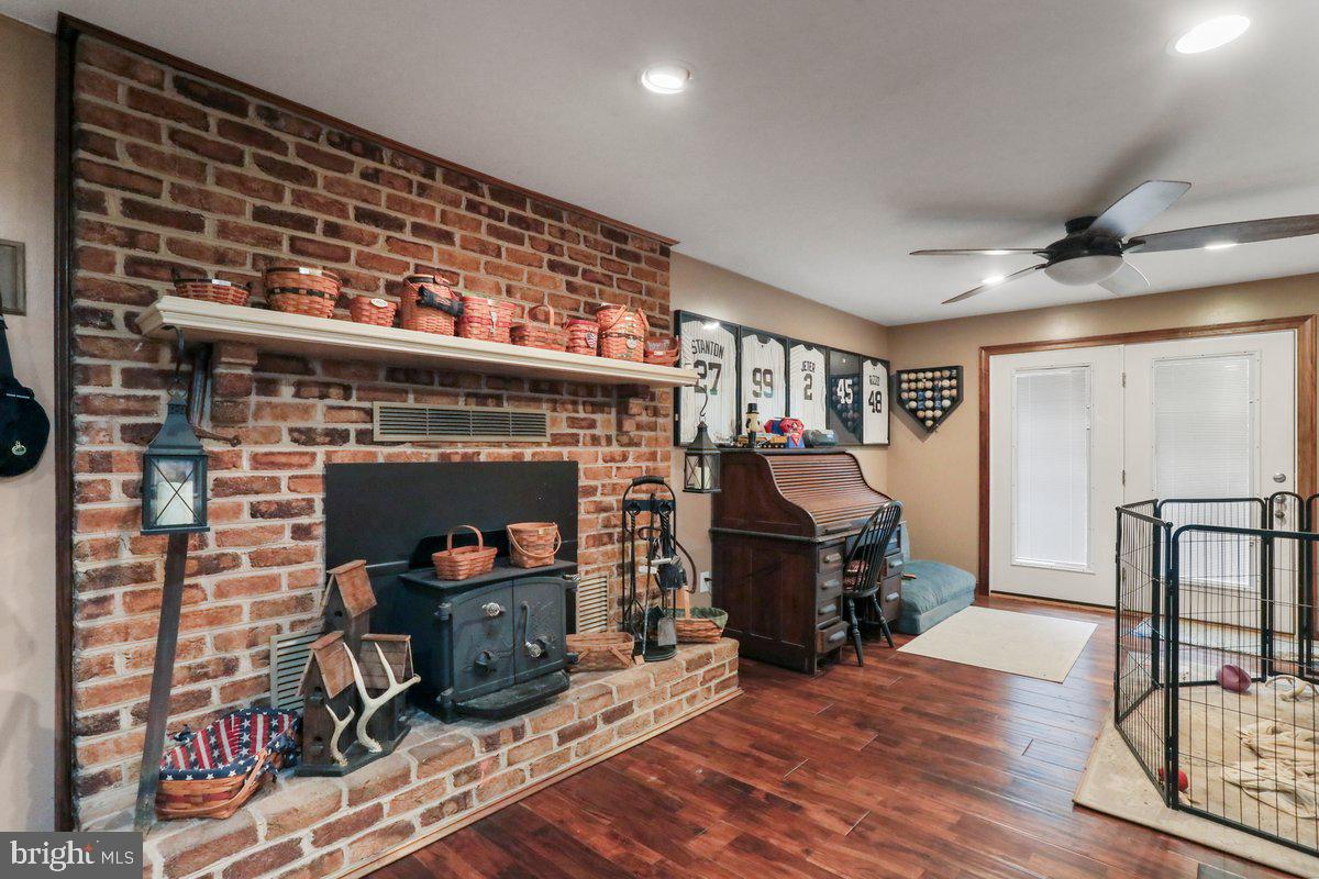 MARLOWE WOODS - Residential