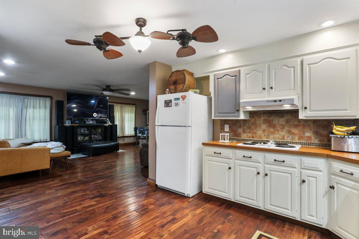 MARLOWE WOODS - Residential