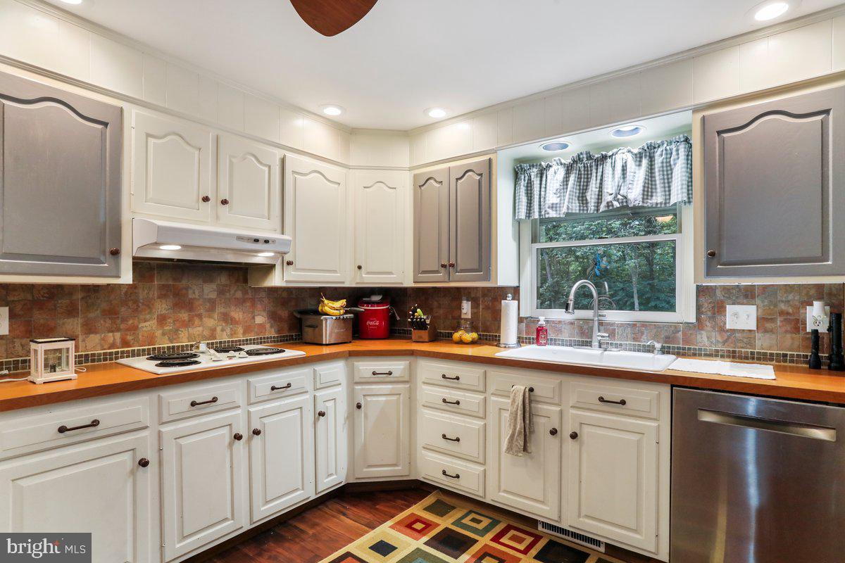 MARLOWE WOODS - Residential