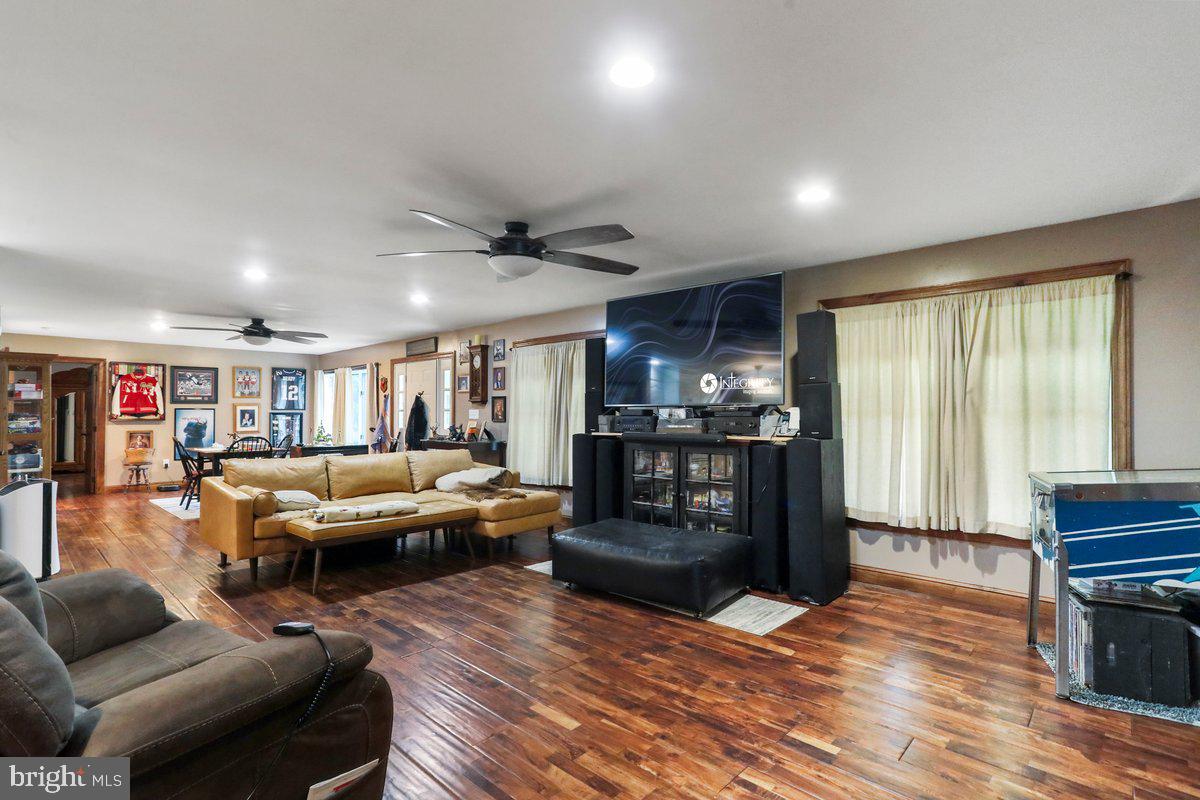 MARLOWE WOODS - Residential