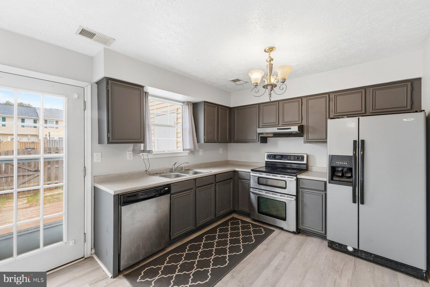 21421 MANON WAY