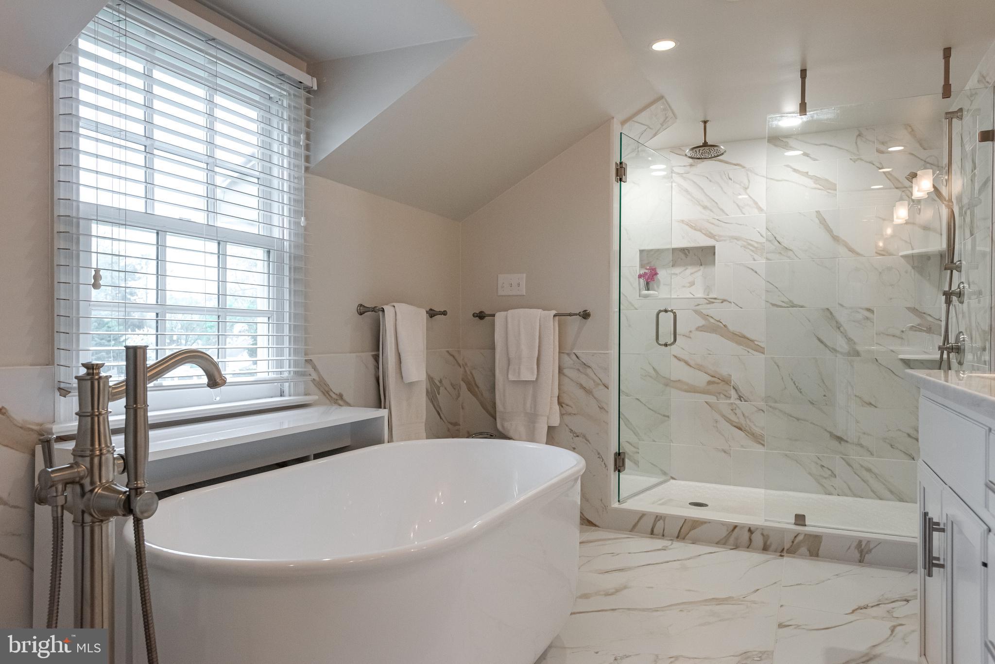 BRYN MAWR - Residential