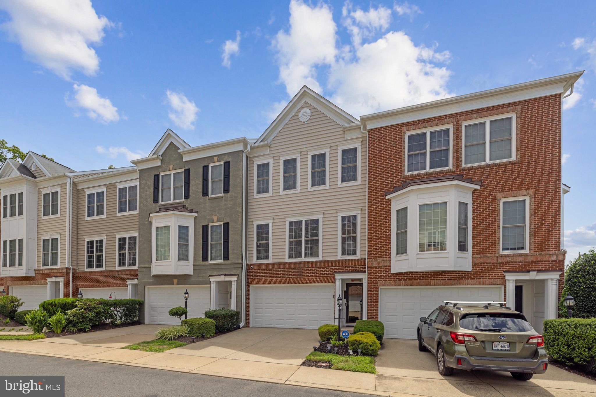 POTOMAC CLUB - Residential