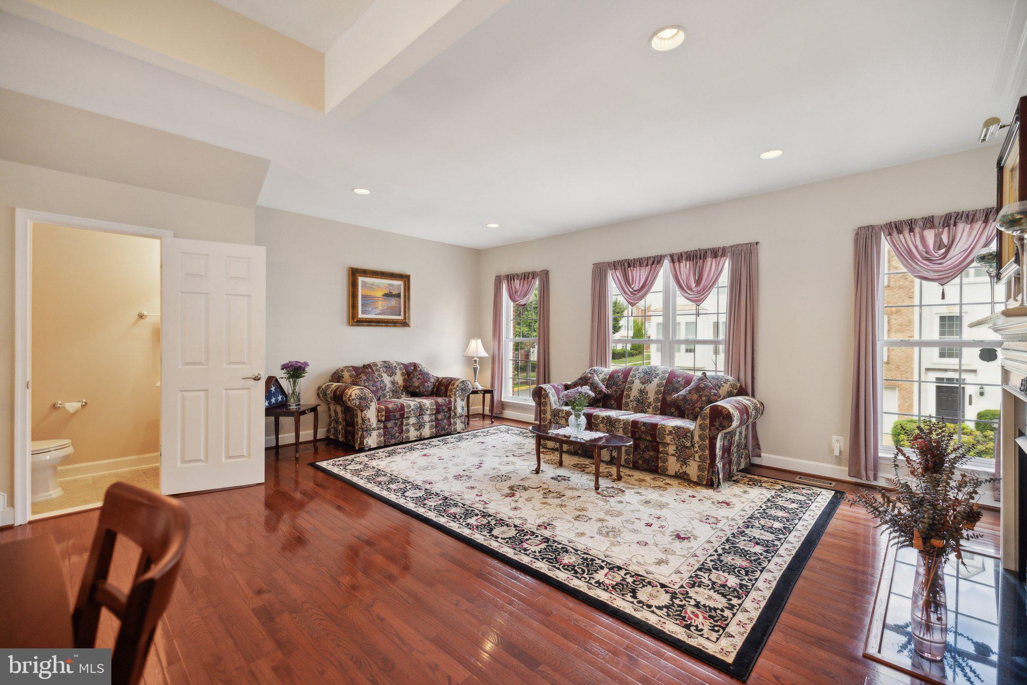 POTOMAC CLUB - Residential