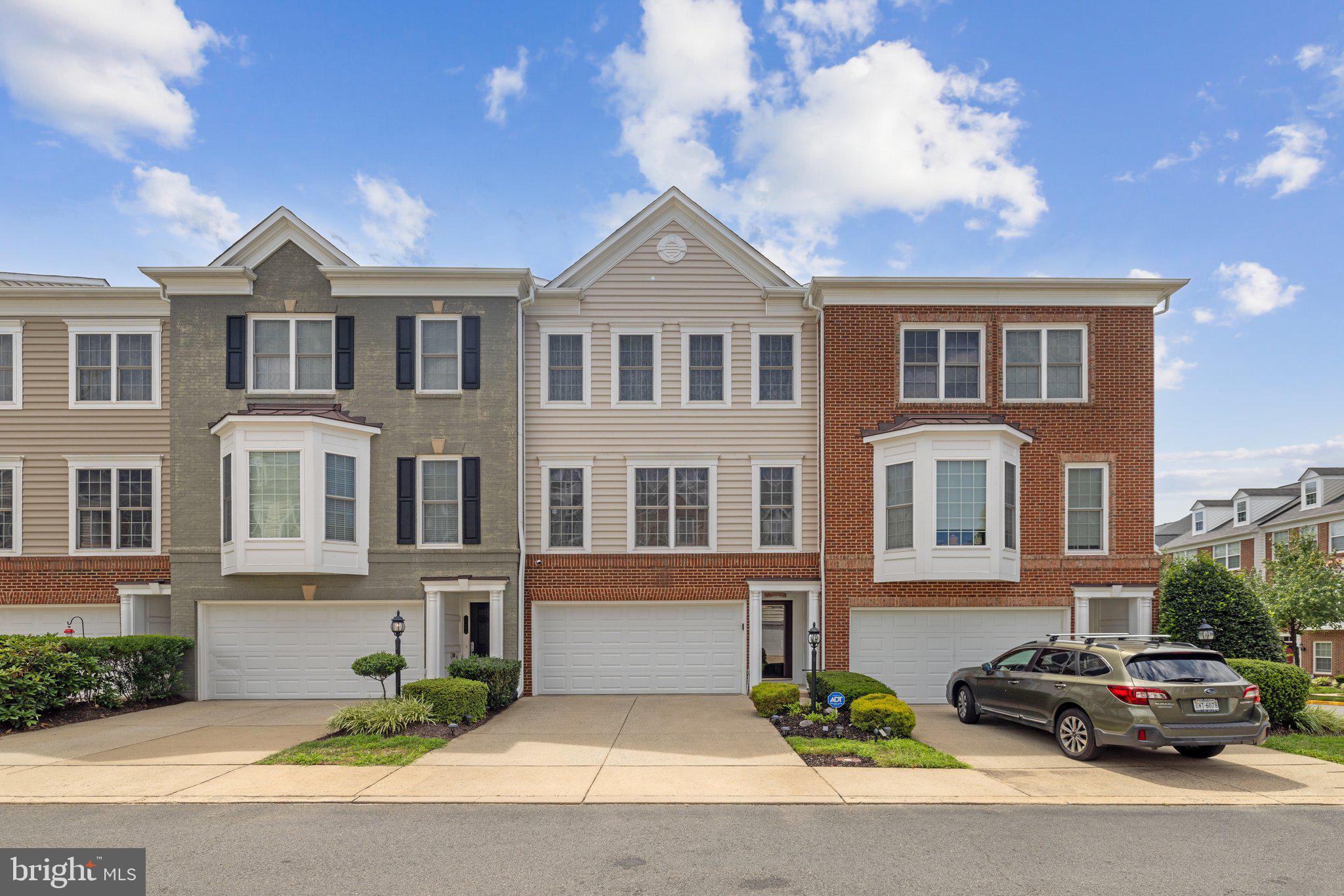 POTOMAC CLUB - Residential