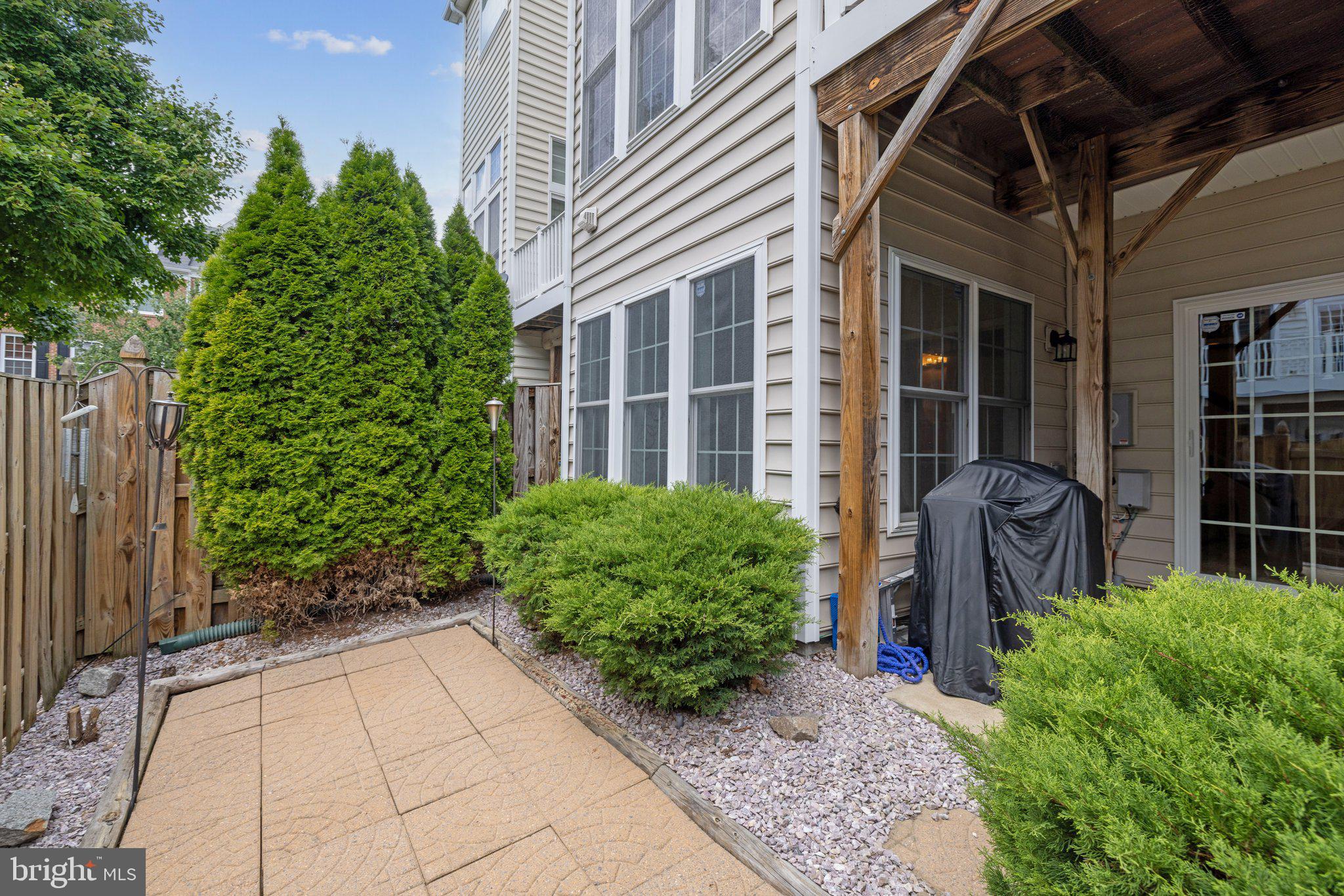 POTOMAC CLUB - Residential