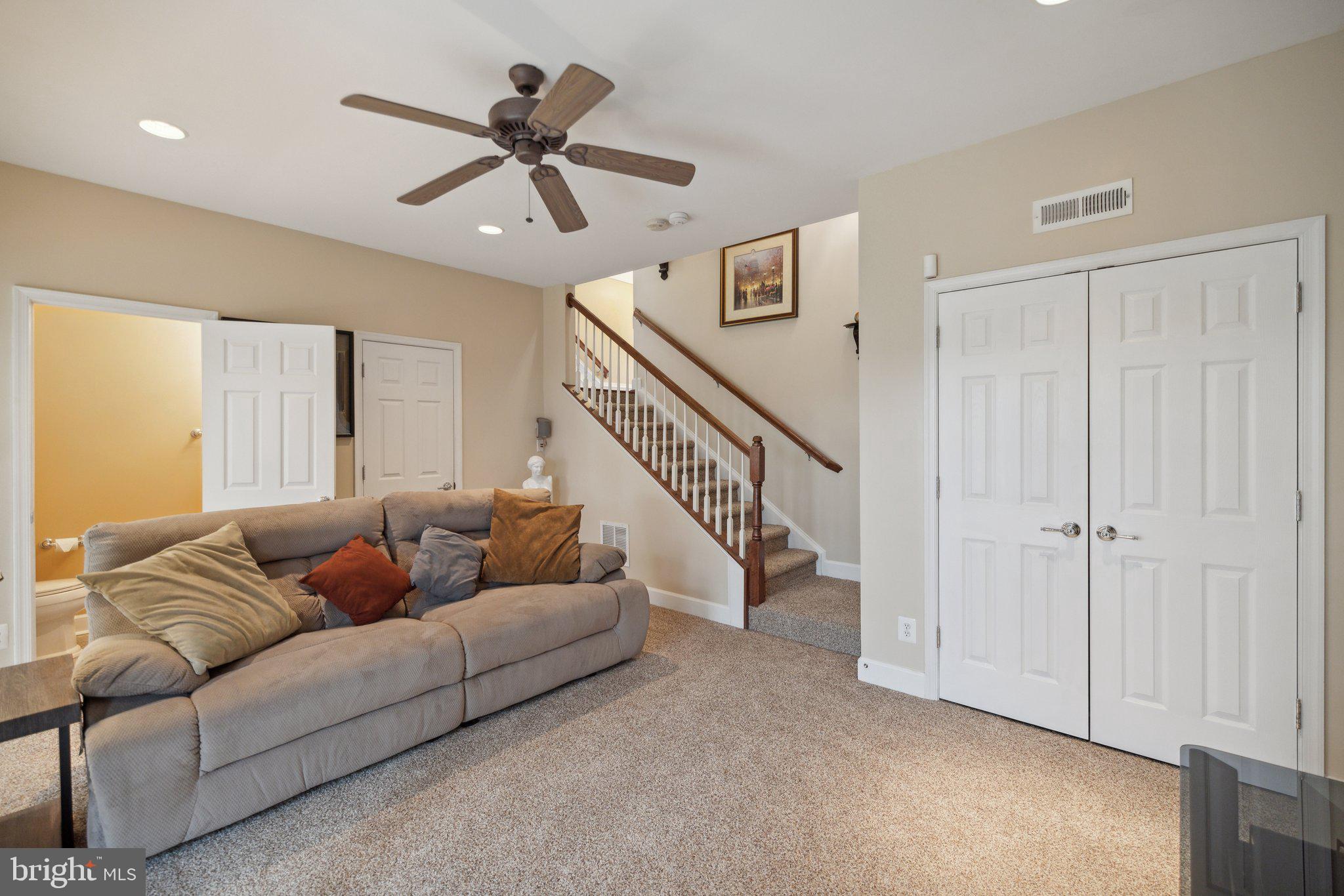 POTOMAC CLUB - Residential