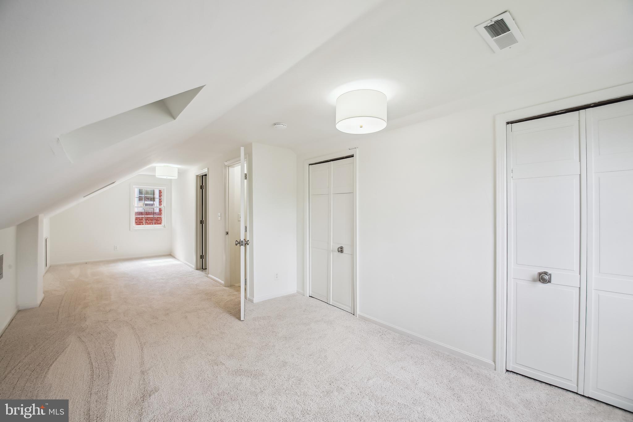 CURTIS HEIGHTS - Residential