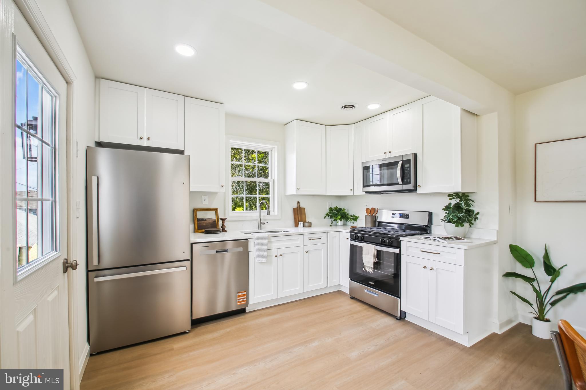 CURTIS HEIGHTS - Residential