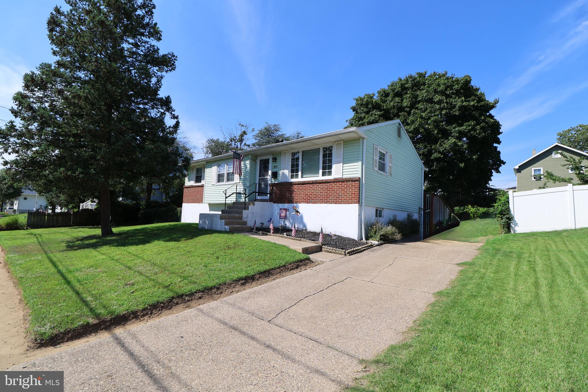 311 SIMPSON AVENUE