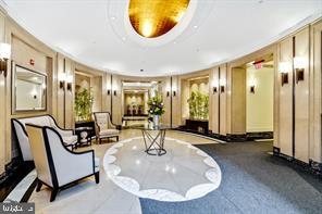 130 S 18TH STREET 00 804