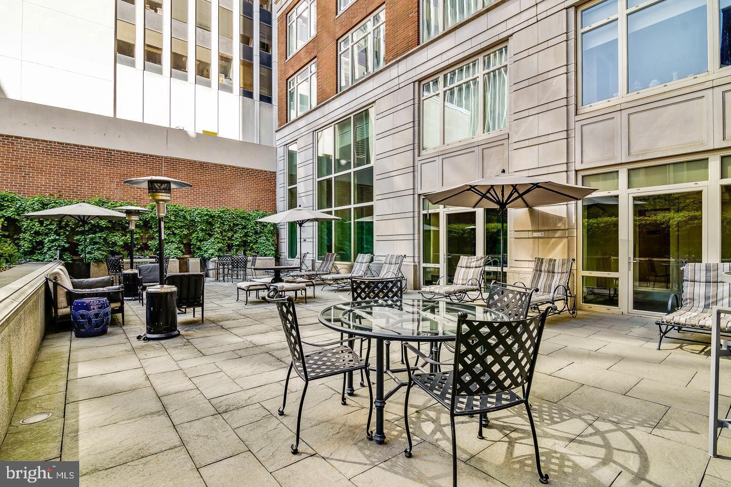 RITTENHOUSE SQUARE - Residential