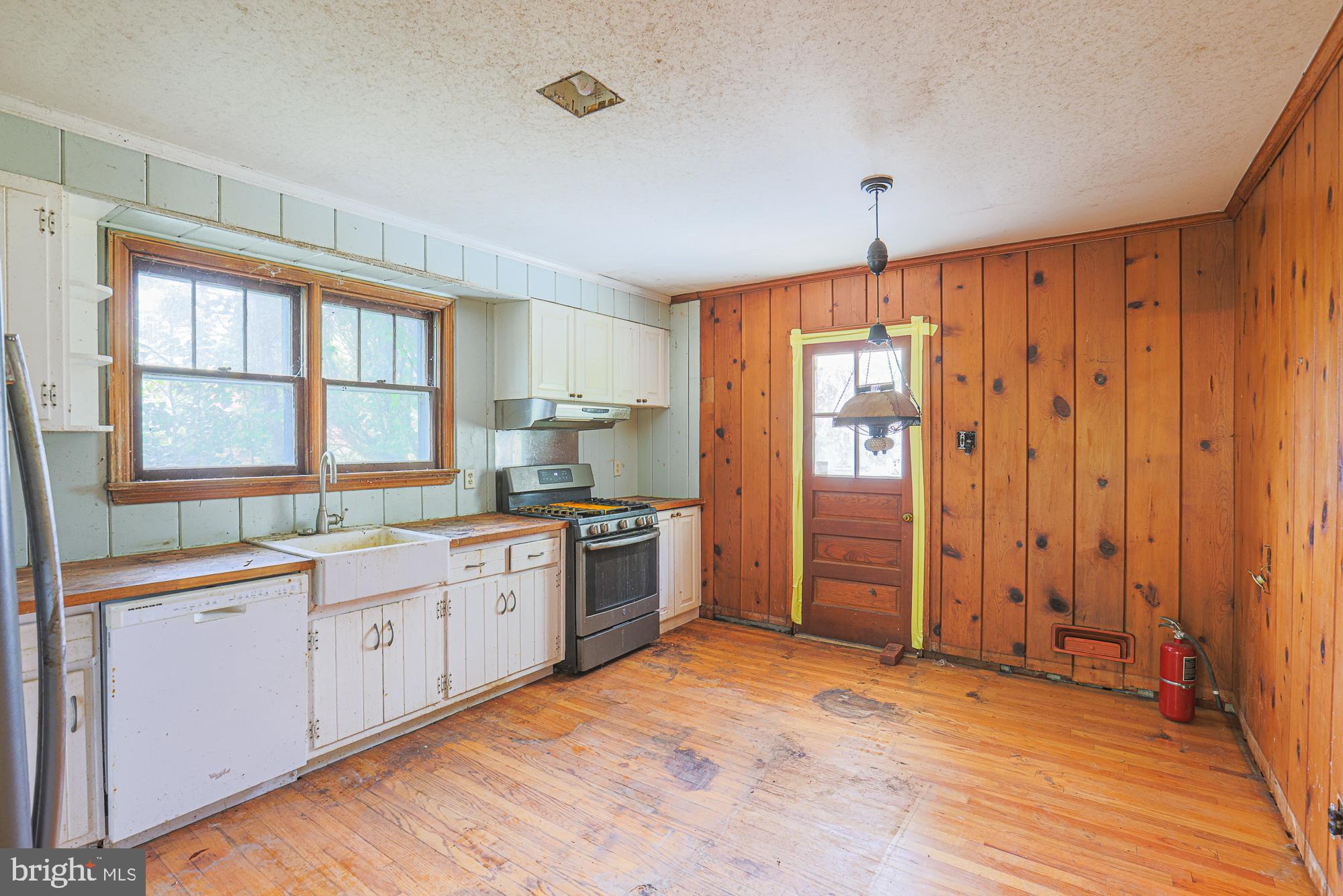 LOCH HILL - Residential