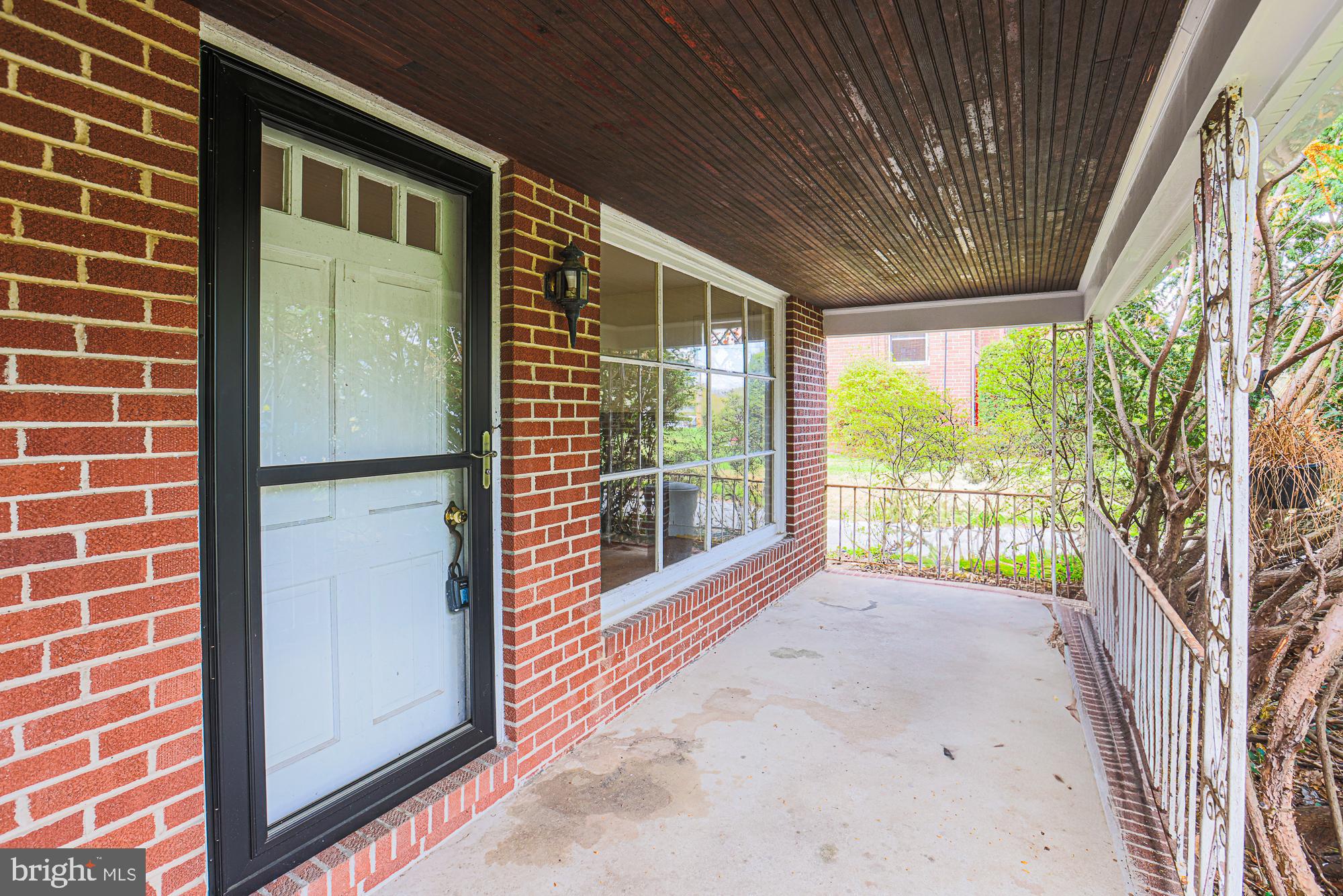 LOCH HILL - Residential