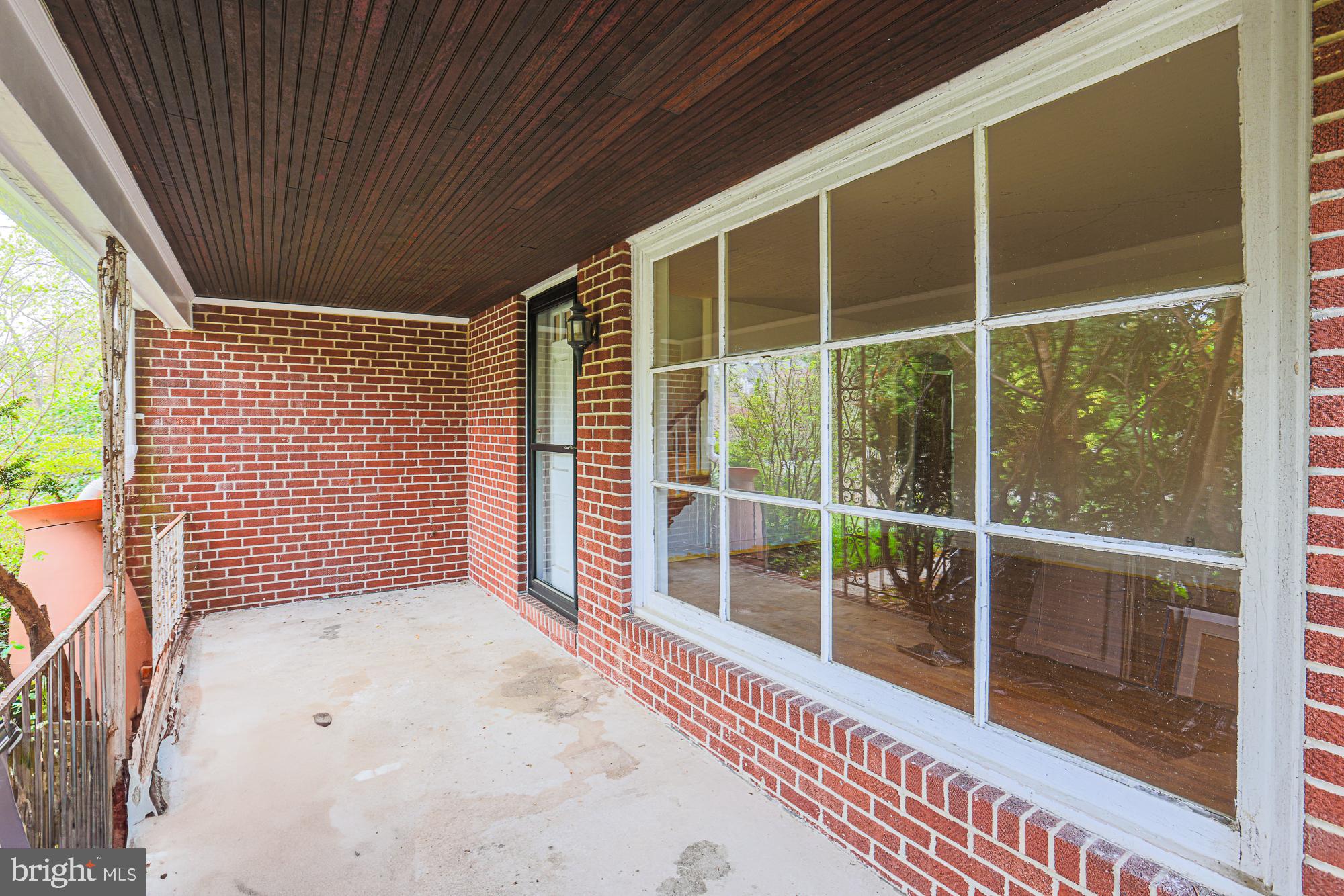 LOCH HILL - Residential