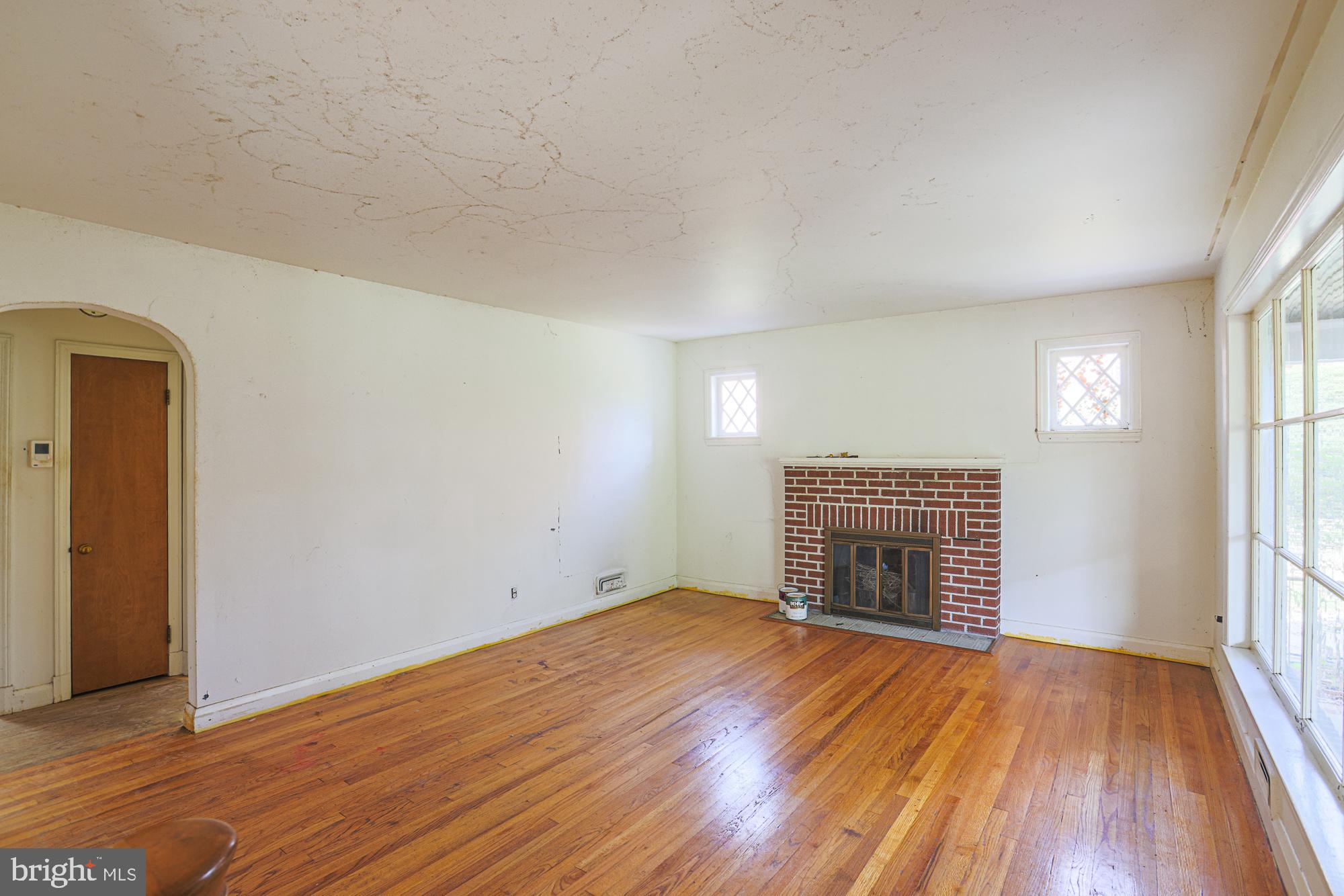 LOCH HILL - Residential