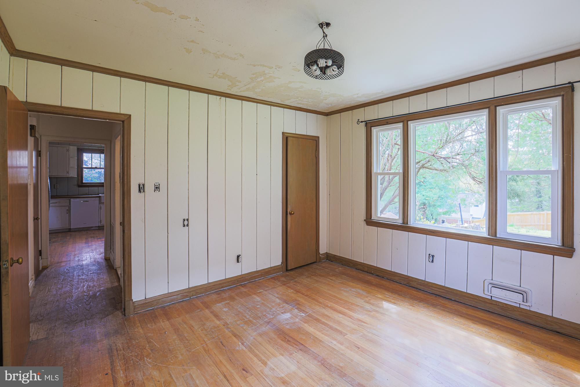 LOCH HILL - Residential