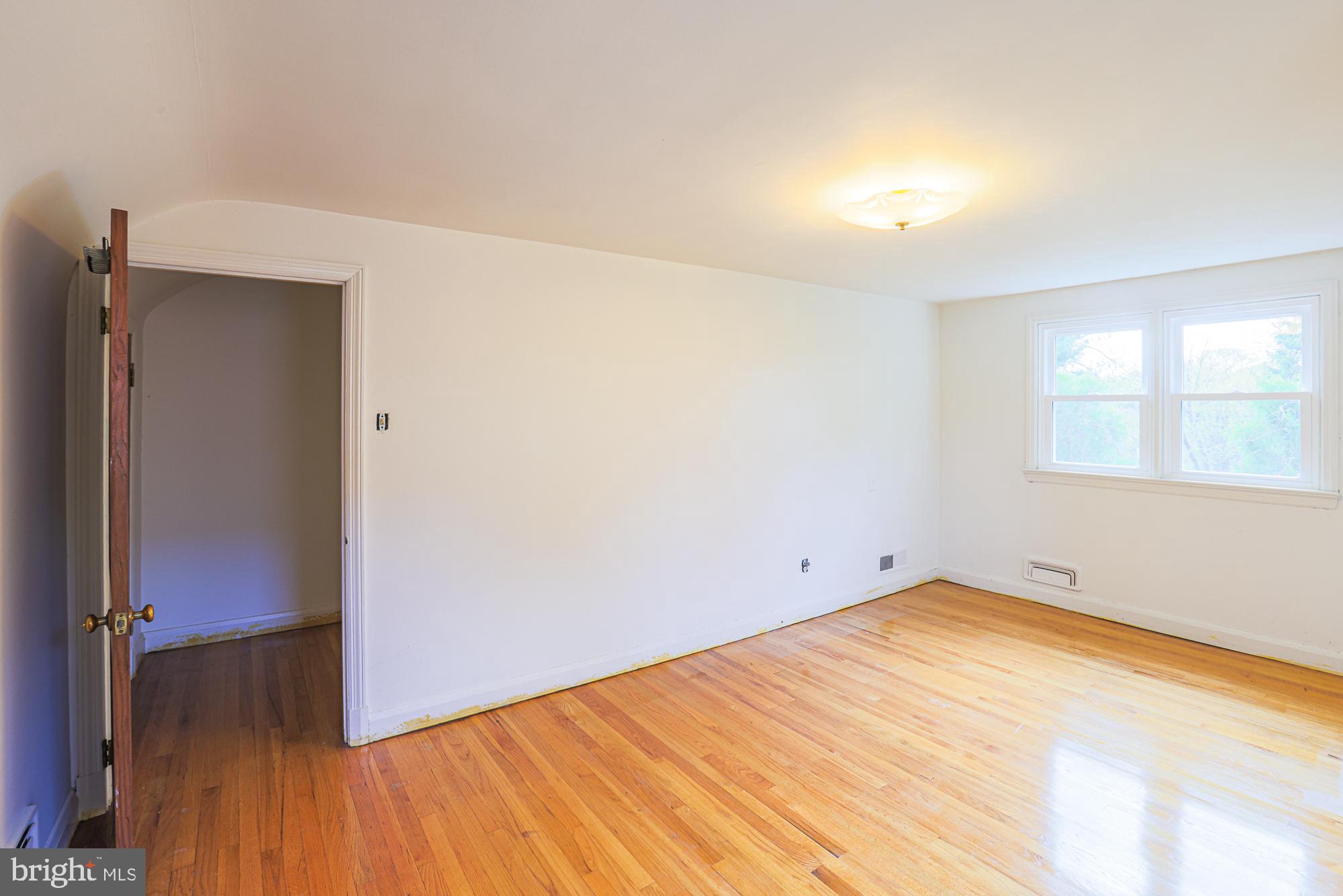 LOCH HILL - Residential