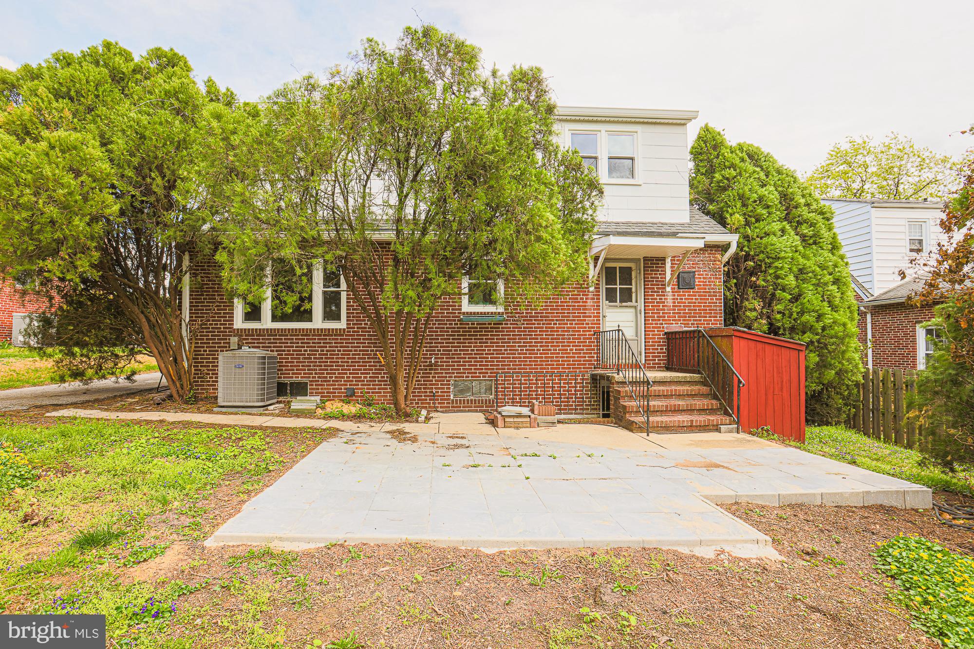 LOCH HILL - Residential