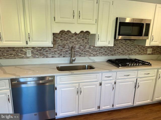 314 N VAN BUREN STREET