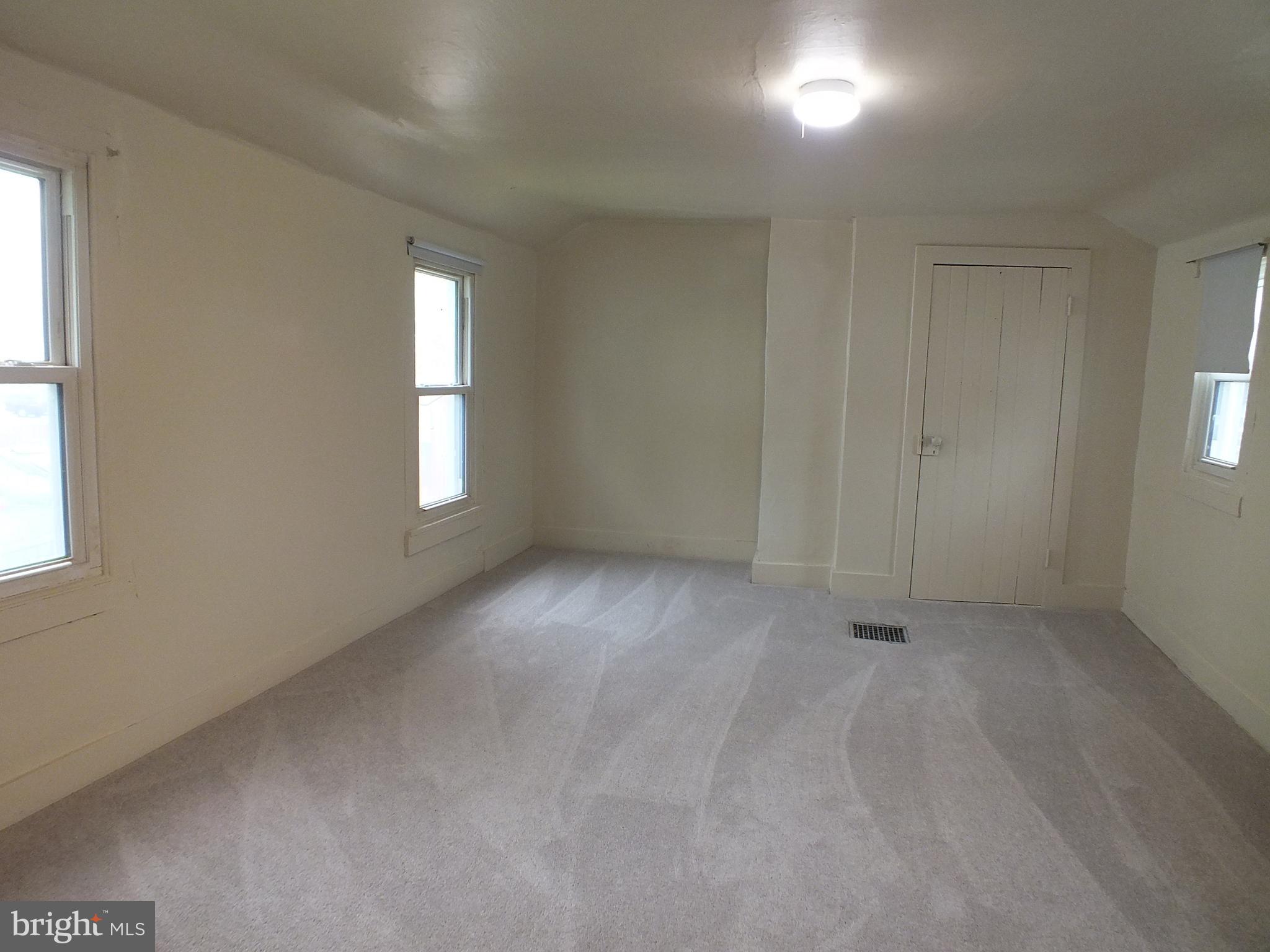 HAMPSTEAD - Residential Lease