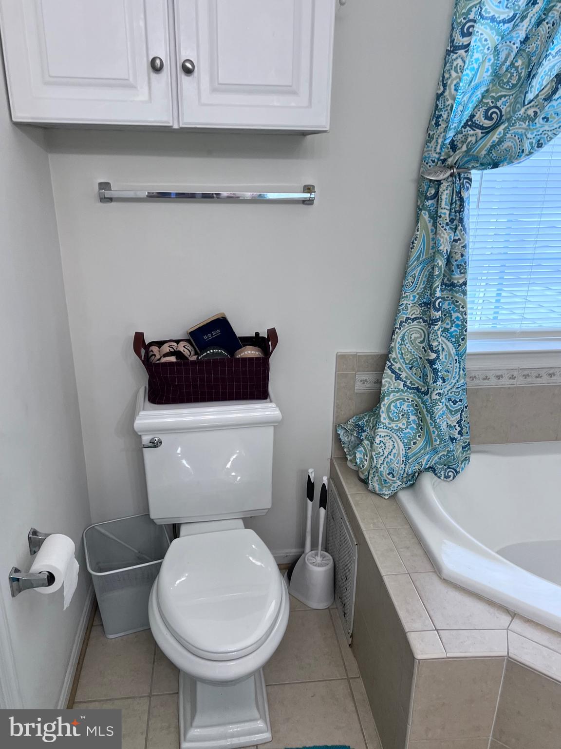 PERRYWOOD - Residential Lease