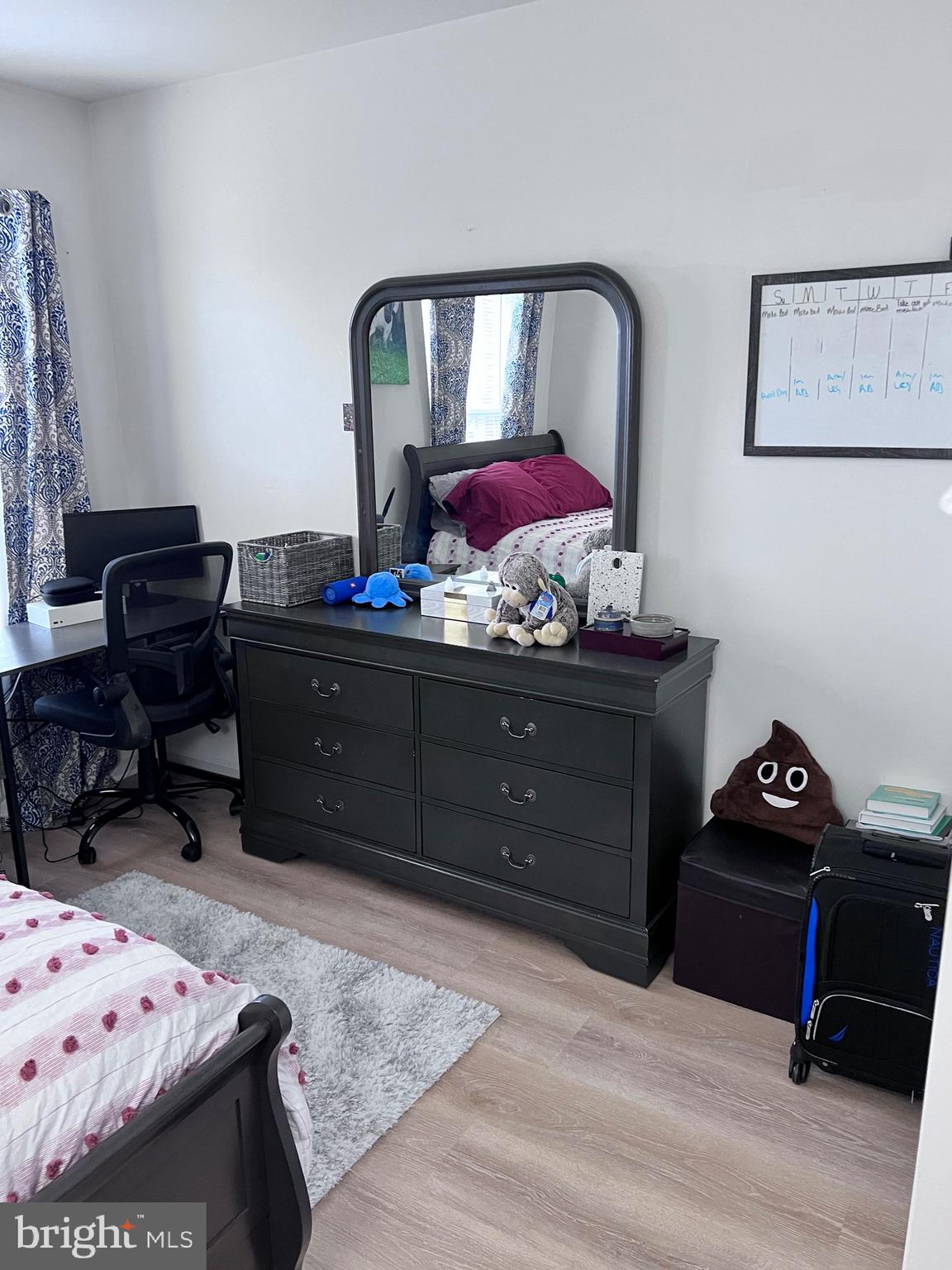 PERRYWOOD - Residential Lease