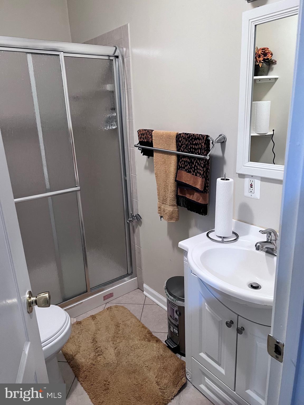 PERRYWOOD - Residential Lease