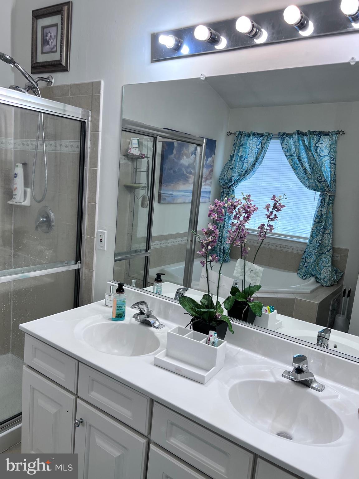 PERRYWOOD - Residential Lease