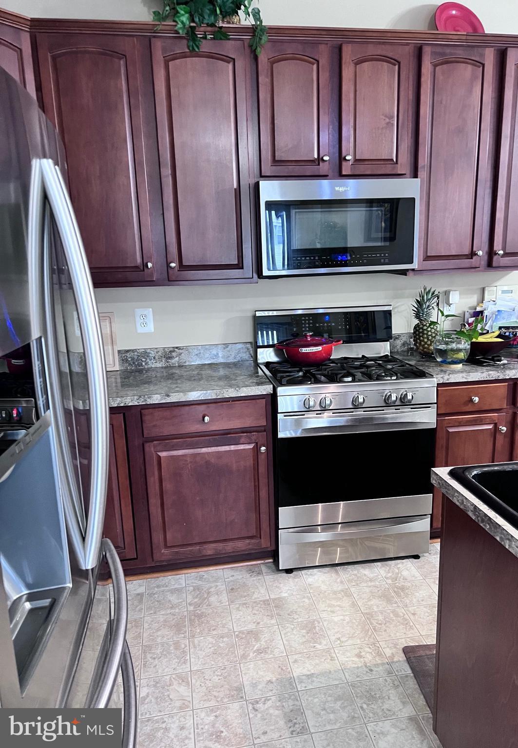 PERRYWOOD - Residential Lease