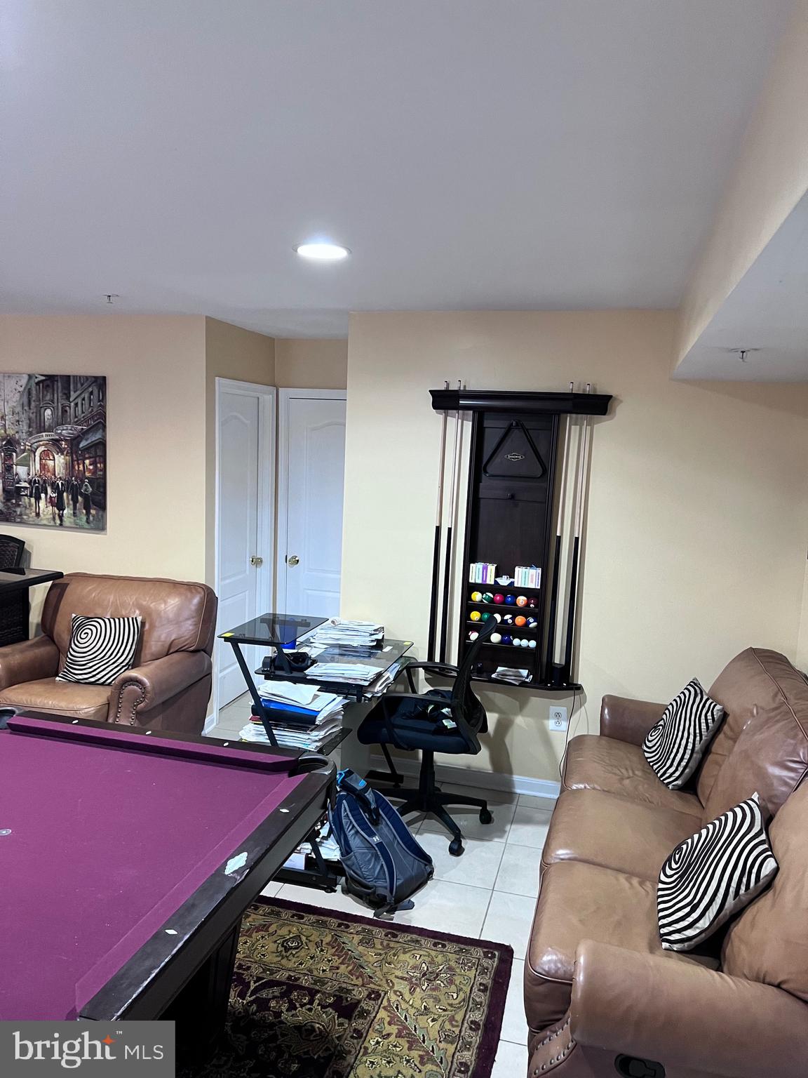 PERRYWOOD - Residential Lease