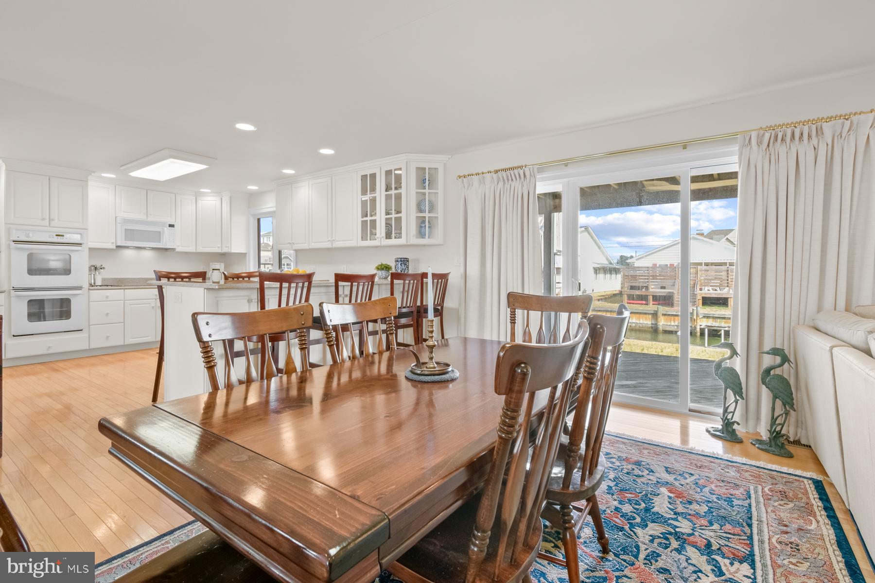 CAINE KEYS II - Residential