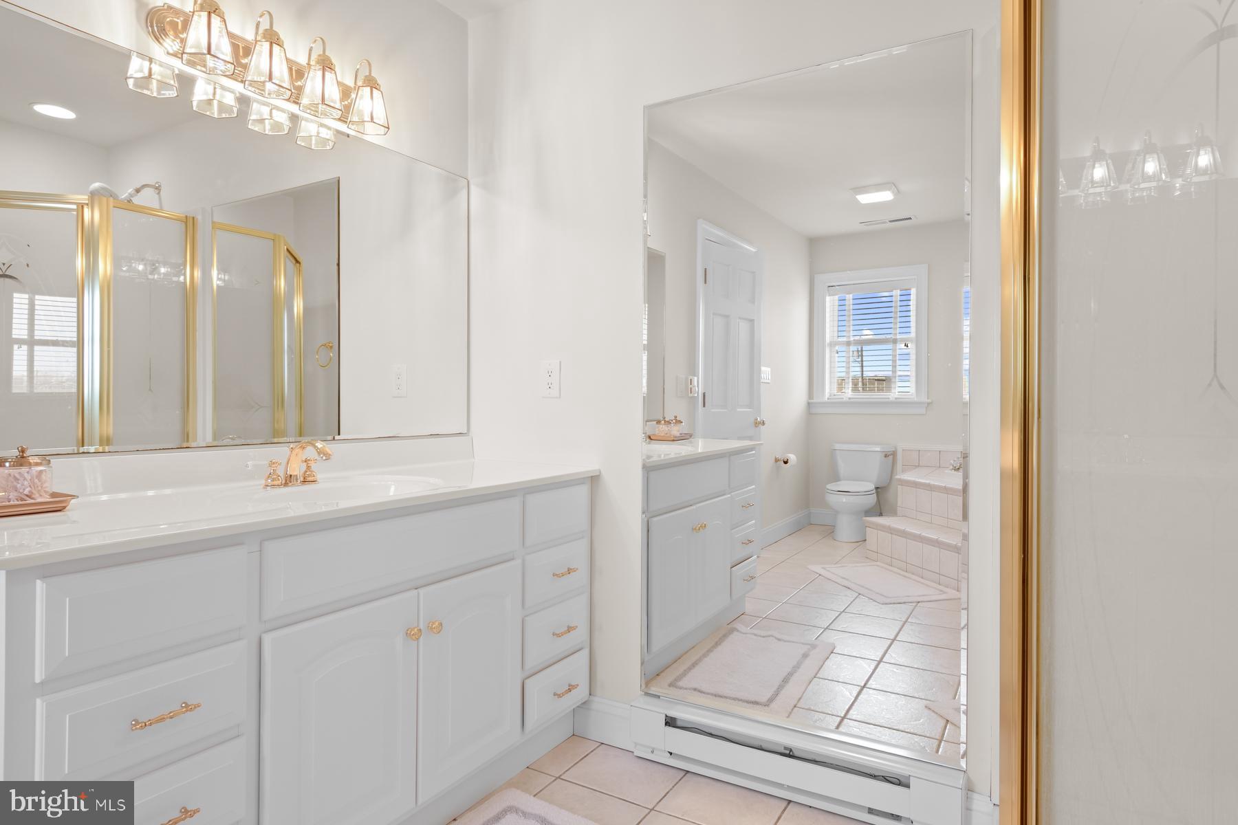 CAINE KEYS II - Residential