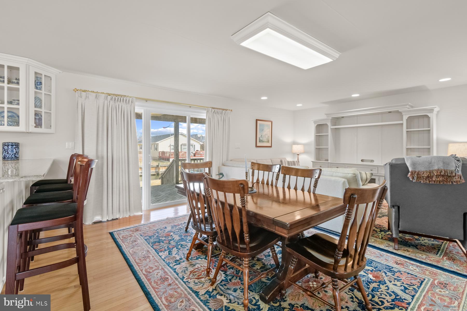 CAINE KEYS II - Residential