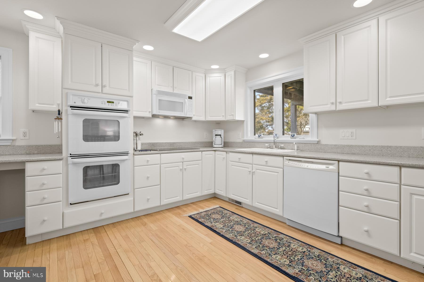 CAINE KEYS II - Residential