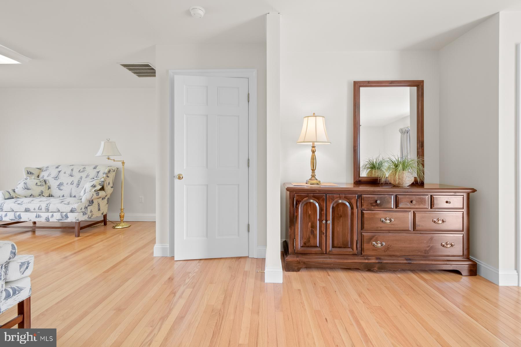 CAINE KEYS II - Residential