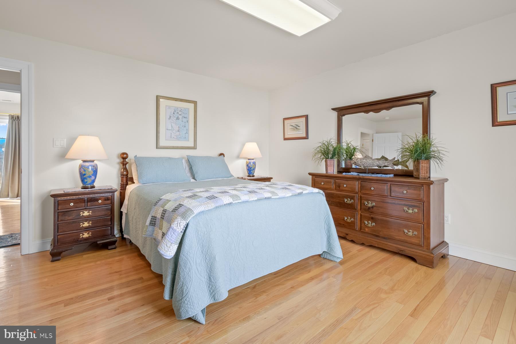 CAINE KEYS II - Residential