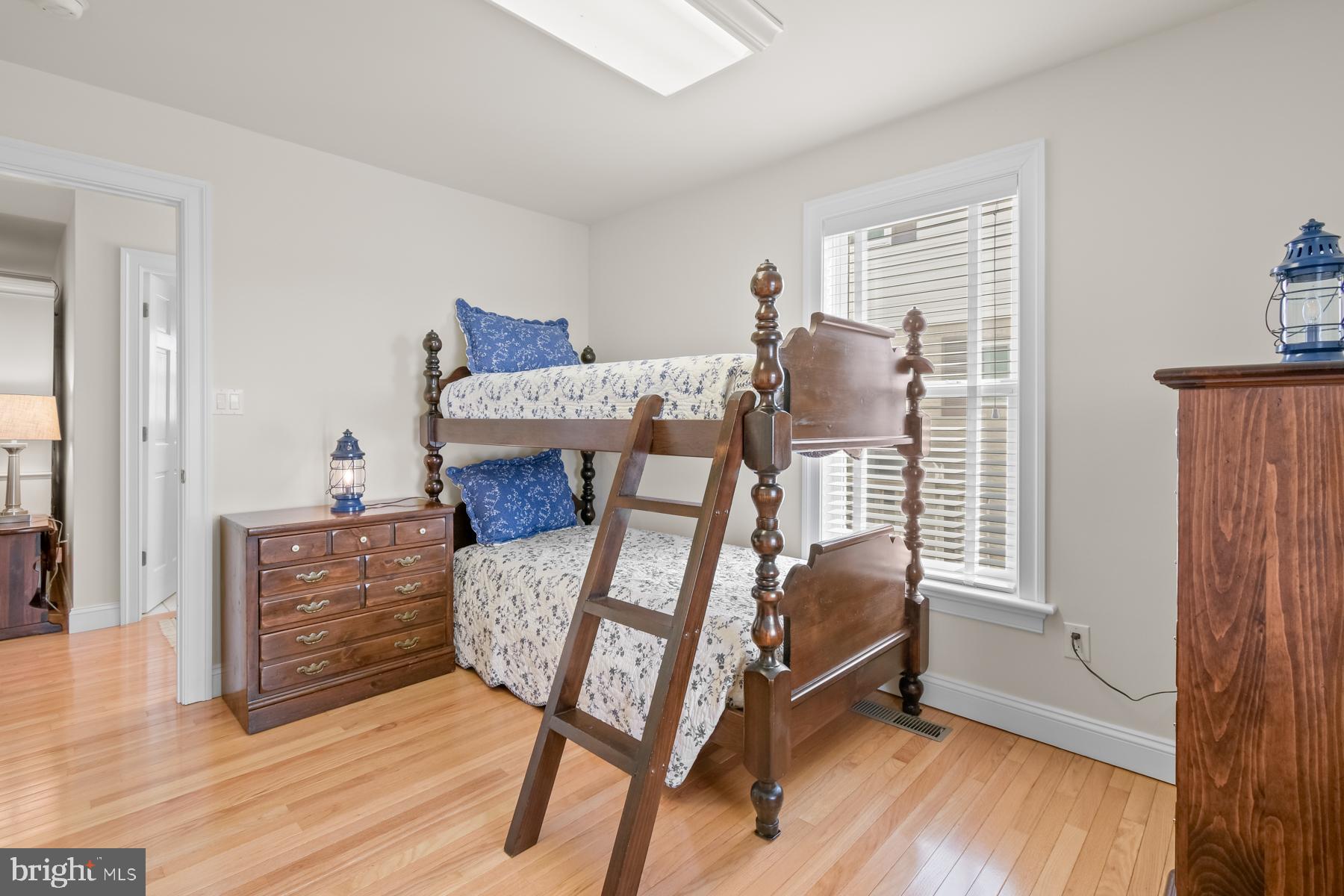 CAINE KEYS II - Residential