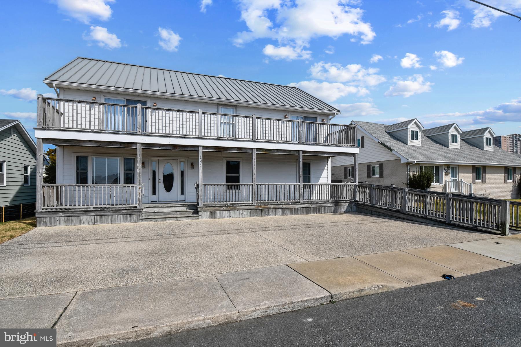 CAINE KEYS II - Residential