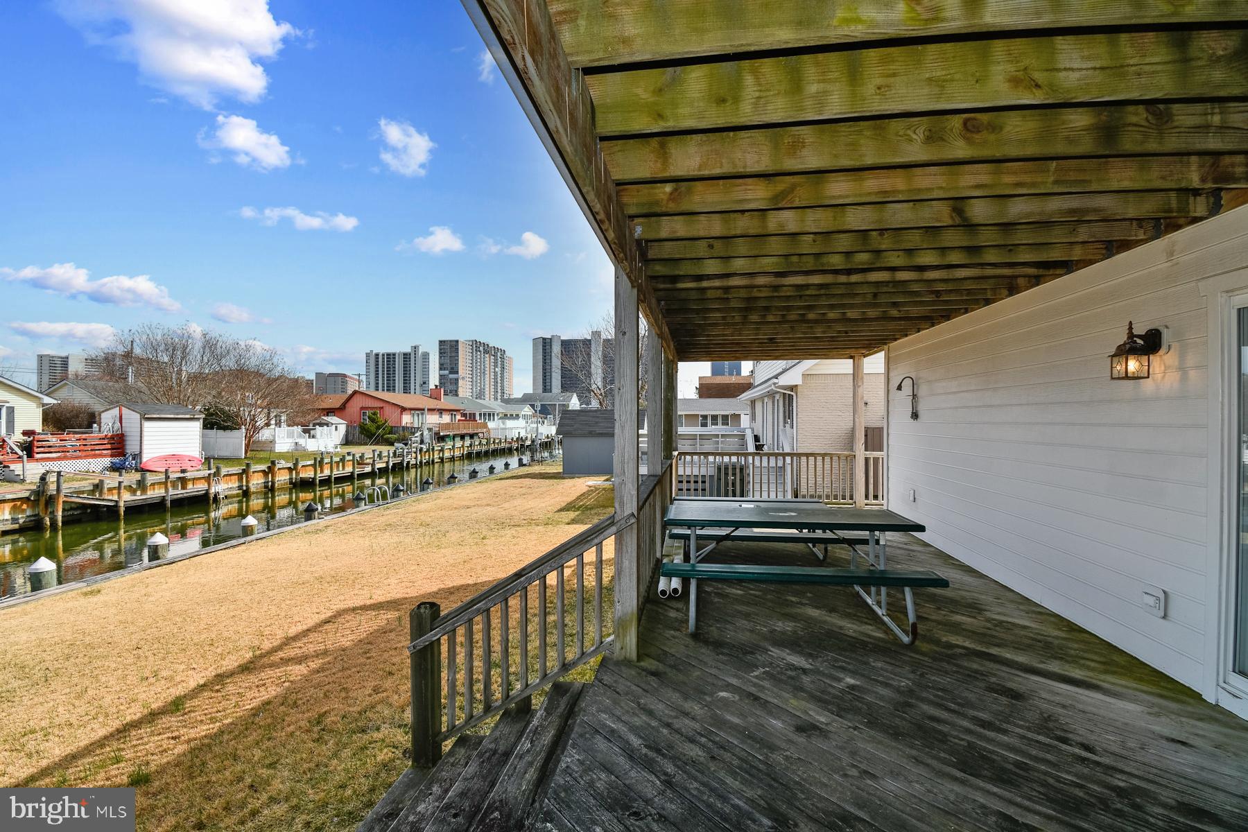 CAINE KEYS II - Residential